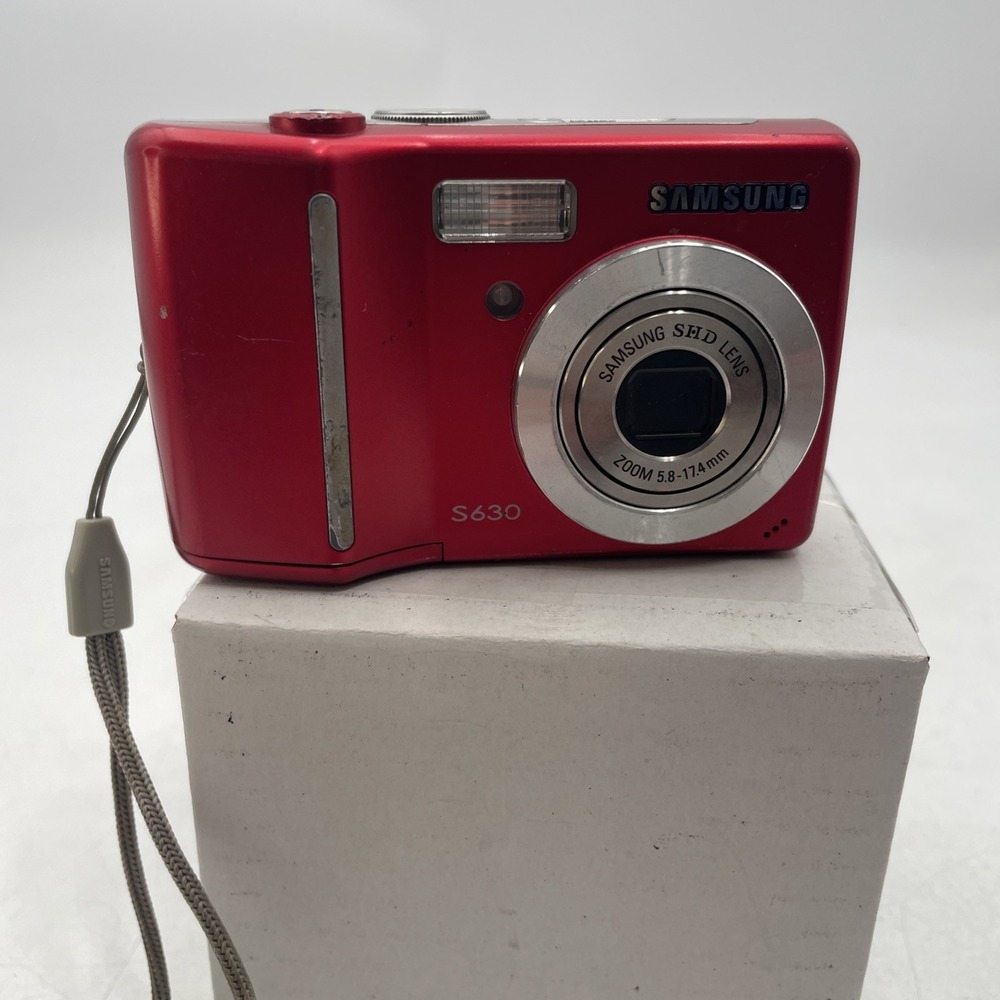 Samsung S630 6.0MP Digital Camera 3X Optical Zoom+Battery